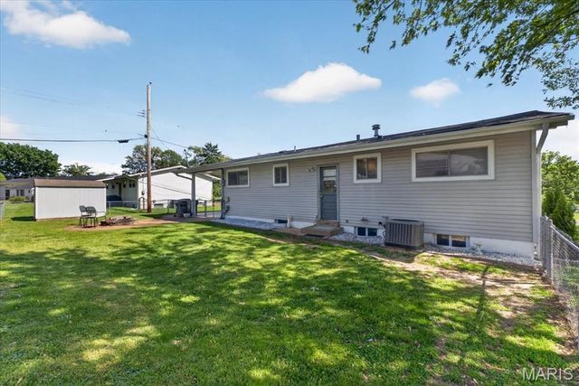 10433 Leitrim Drive, St Louis, MO 63123