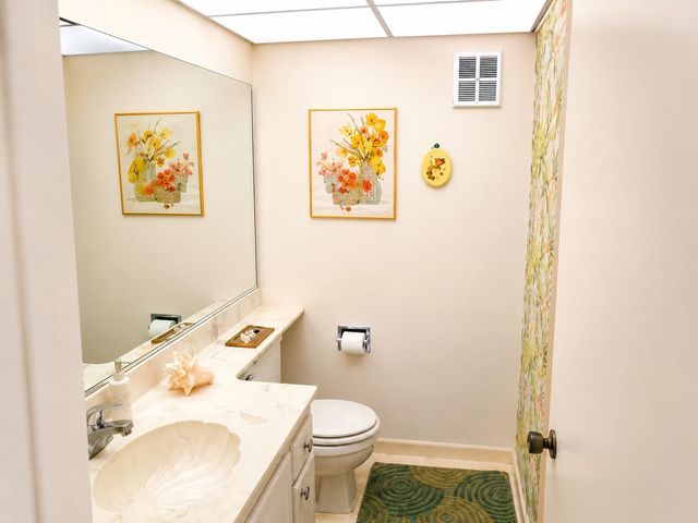 9355 SW 8th Street 223, Boca Raton, FL 33428