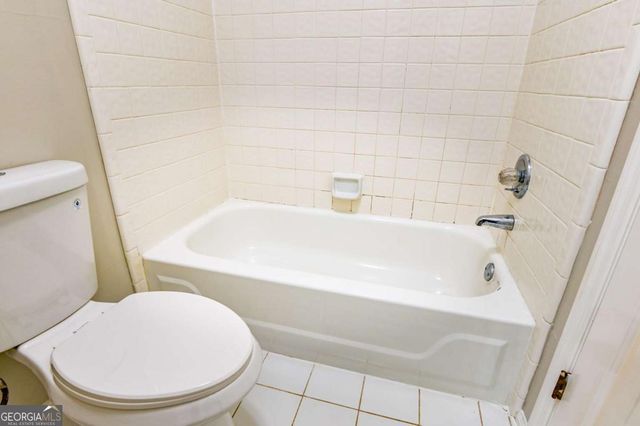 410 Meadowfield Trail, Lawrenceville, GA 30043