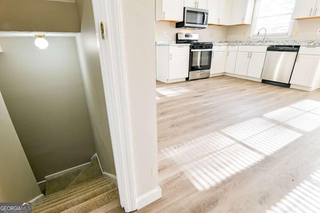 410 Meadowfield Trail, Lawrenceville, GA 30043