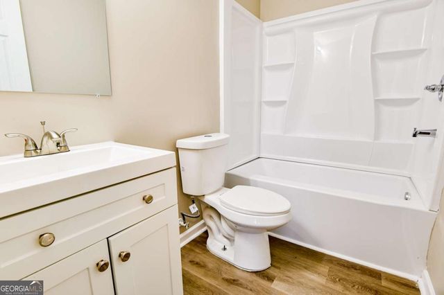 410 Meadowfield Trail, Lawrenceville, GA 30043