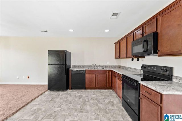 125 SUNLIGHT CIRCLE, Talladega, AL 35160