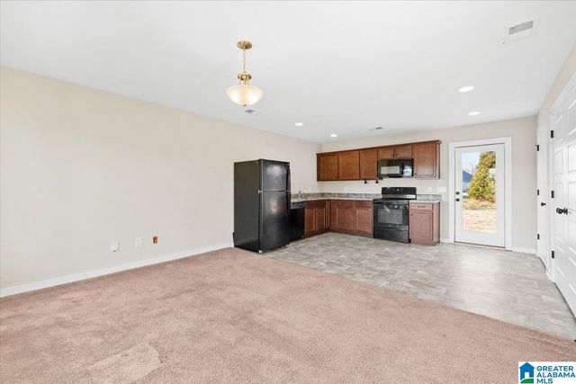 125 SUNLIGHT CIRCLE, Talladega, AL 35160