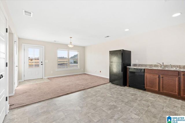 125 SUNLIGHT CIRCLE, Talladega, AL 35160