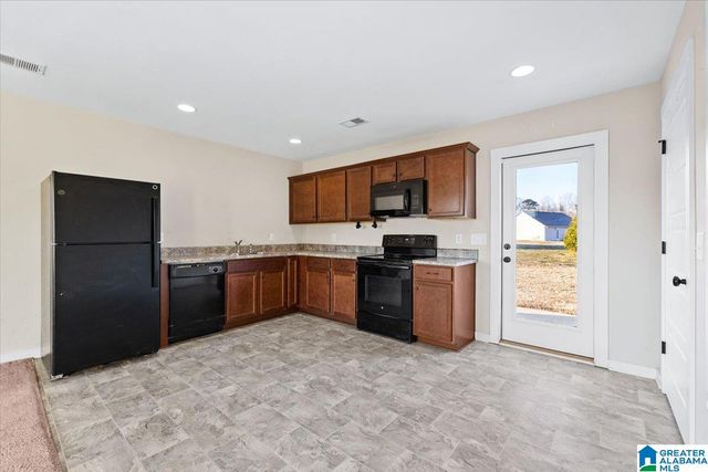 125 SUNLIGHT CIRCLE, Talladega, AL 35160