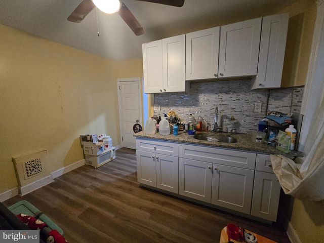 1135 THOMAS ST, Chester, PA 19013