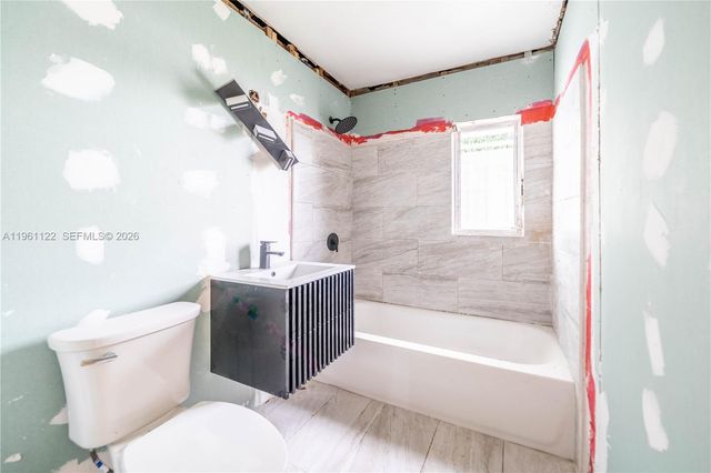 1861 NW 163rd St, Miami Gardens, FL 33054