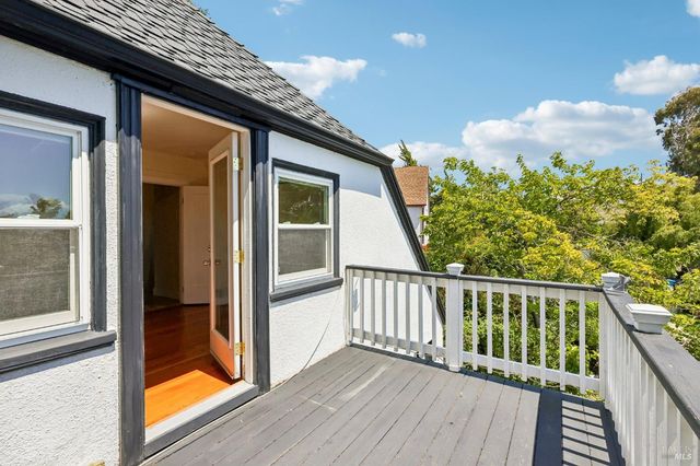 100 B St, Vallejo, CA 94590