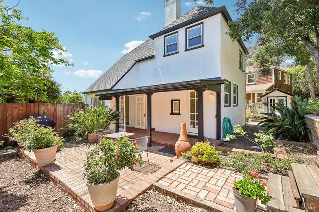 100 B St, Vallejo, CA 94590
