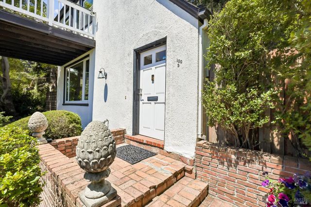 100 B St, Vallejo, CA 94590