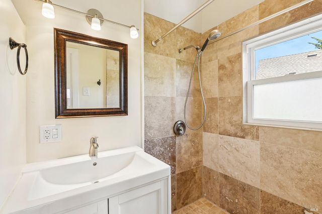 100 B St, Vallejo, CA 94590