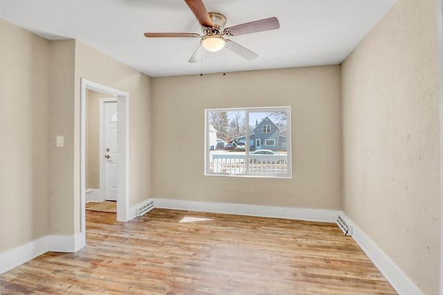 307 10th Street N, Moorhead, MN 56560