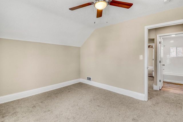 307 10th Street N, Moorhead, MN 56560