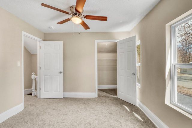 307 10th Street N, Moorhead, MN 56560