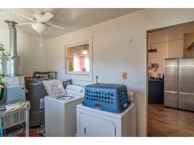 597 Se RAMP St, Roseburg, OR 97470