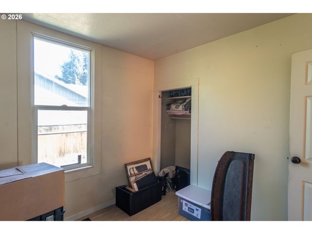 597 Se RAMP St, Roseburg, OR 97470