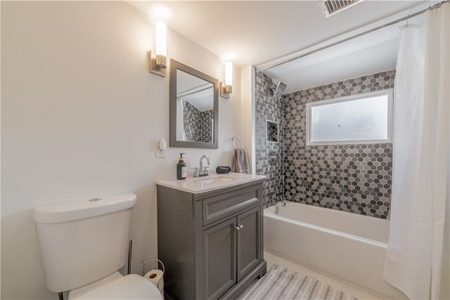 130 Cobb, Brighton, NY 14620