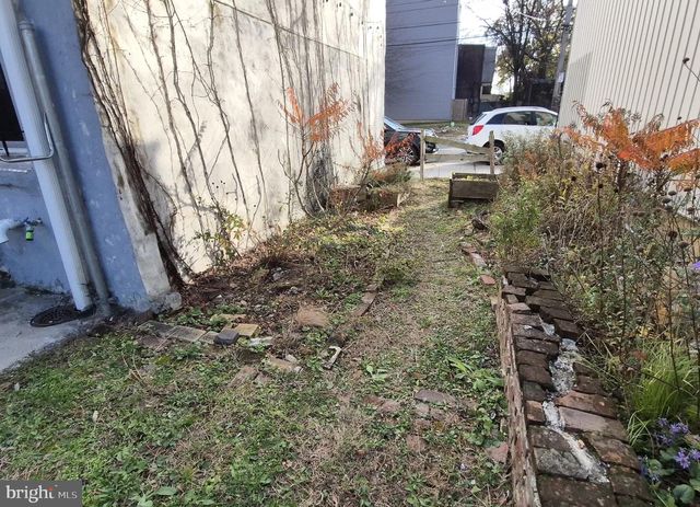 605 CECIL B MOORE AVE, Philadelphia, PA 19122