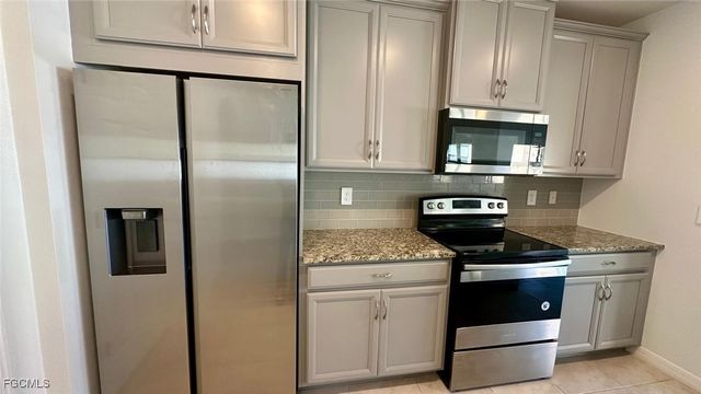 3034 Royal Gardens AVE, Fort Myers, FL 33916