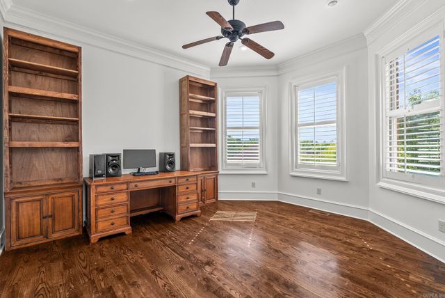 8 Ledge Rock Cove, Little Rock, AR 72211