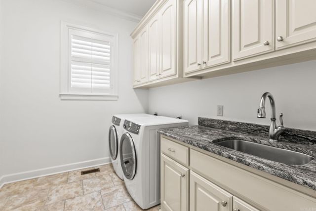 8 Ledge Rock Cove, Little Rock, AR 72211