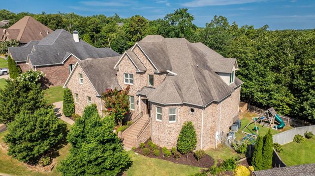 8 Ledge Rock Cove, Little Rock, AR 72211