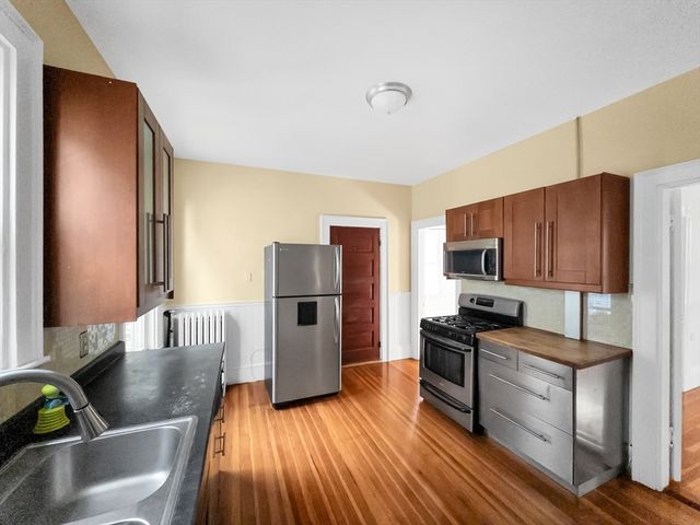 27 Woodlawn Street 2, Boston, MA 02130