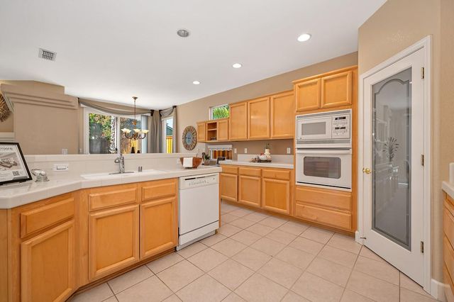 3318 Swan Island St, West Sacramento, CA 95691
