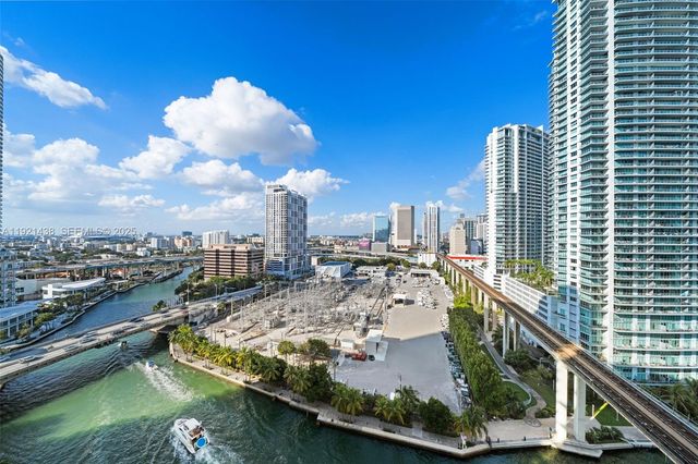 690 SW 1st Ct 2101, Miami, FL 33130