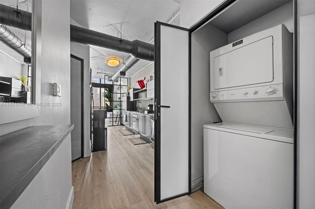 690 SW 1st Ct 2101, Miami, FL 33130