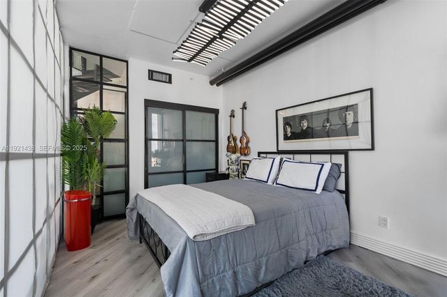 690 SW 1st Ct 2101, Miami, FL 33130