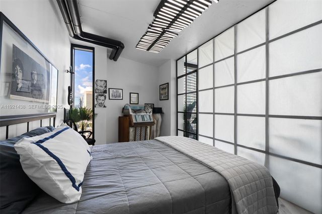 690 SW 1st Ct 2101, Miami, FL 33130