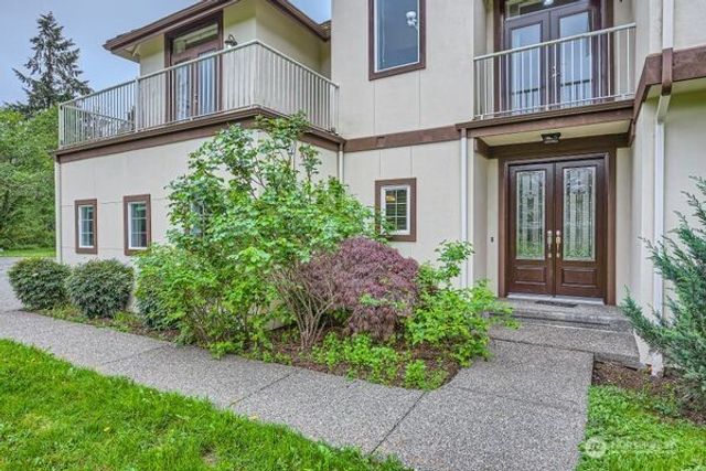 16925 SE 224th St, Kent, WA 98042