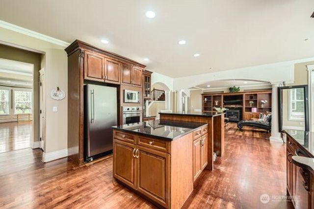 16925 SE 224th St, Kent, WA 98042