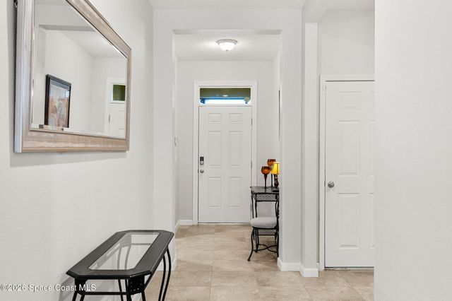 872 Old Country Road SE, Palm Bay, FL 32909