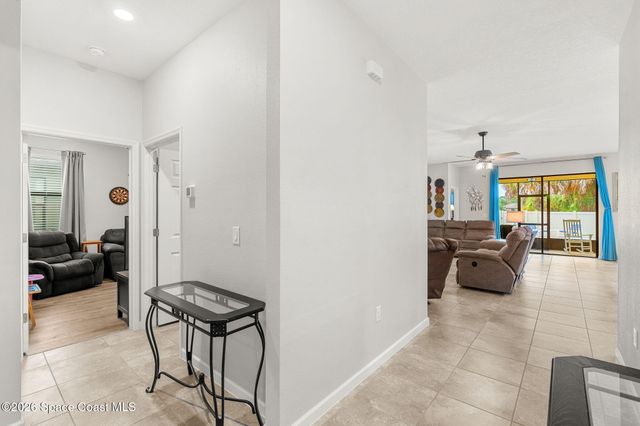 872 Old Country Road SE, Palm Bay, FL 32909