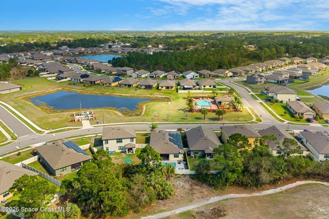 872 Old Country Road SE, Palm Bay, FL 32909