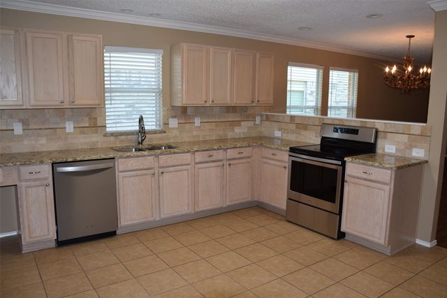 5313 Emmeryville Lane, Fort Worth, TX 76244