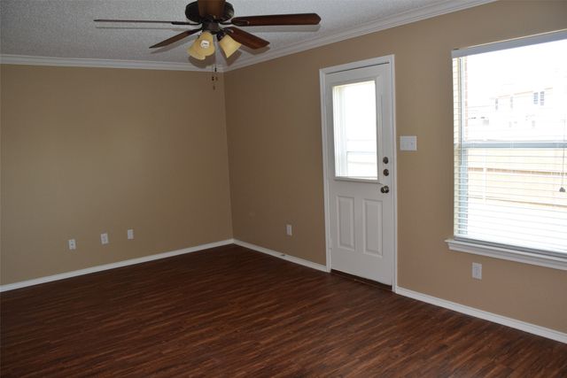 5313 Emmeryville Lane, Fort Worth, TX 76244