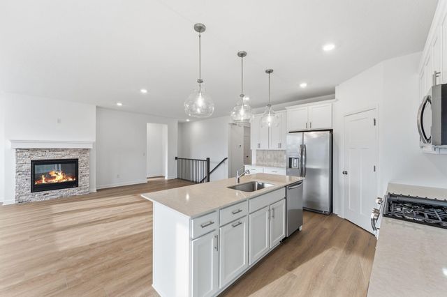 4946 Jandura Bay NE, Saint Michael, MN 55376