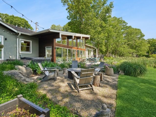 40 N Shore Trl, Sparta Twp., NJ 07871
