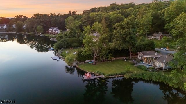 40 N Shore Trl, Sparta Twp., NJ 07871