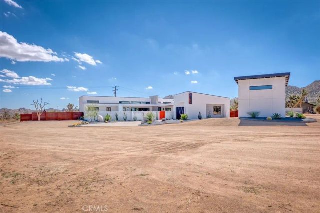 5165 Roy Rogers, Pioneertown, CA 92268