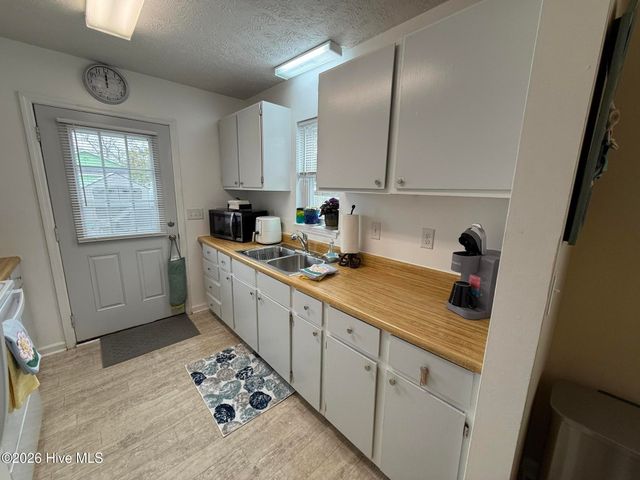 128 NW 12th Street, Oak Island, NC 28465