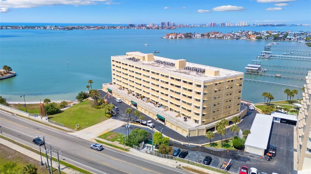 Image 2 of property listing at 100 BLUFF VIEW DRIVE 409C, Belleair Bluffs, FL 33770