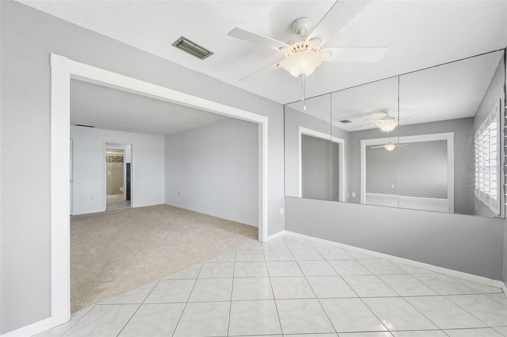 Image 20 of property listing at 100 BLUFF VIEW DRIVE 409C, Belleair Bluffs, FL 33770