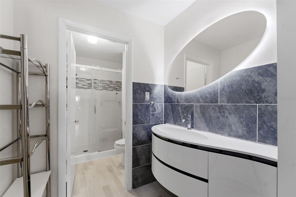 Image 25 of property listing at 100 BLUFF VIEW DRIVE 409C, Belleair Bluffs, FL 33770