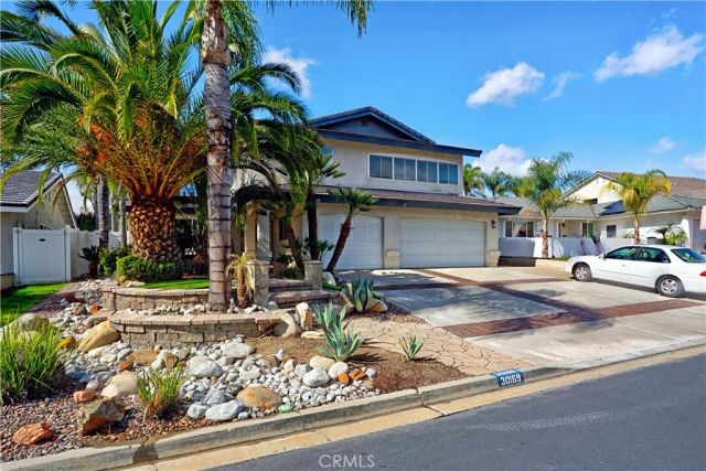 30169 Gulf Stream Drive, Canyon Lake, CA 92587