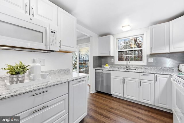 704 CHAPELVIEW DR, Odenton, MD 21113