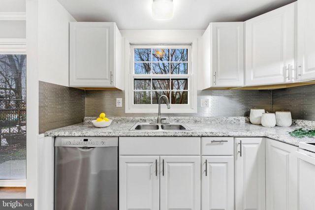 704 CHAPELVIEW DR, Odenton, MD 21113